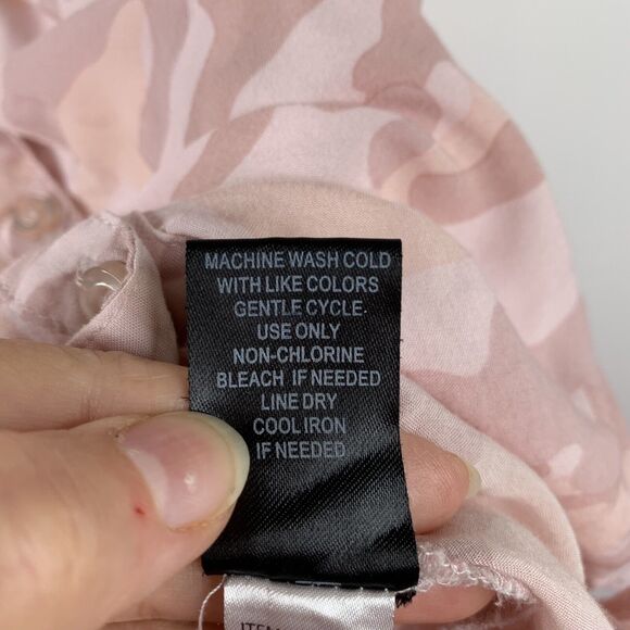 Torrid Size 00 10 M/L Pink Camo Challis Dolman Blouse Collared Button Front Top - Picture 7 of 10